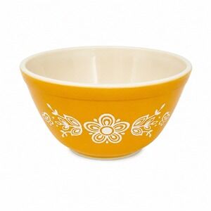 Vintage 70s Pyrex Butterfly Gold 401‎ Mixing Bowl 1.5 Pt Mustard Yellow Floral
